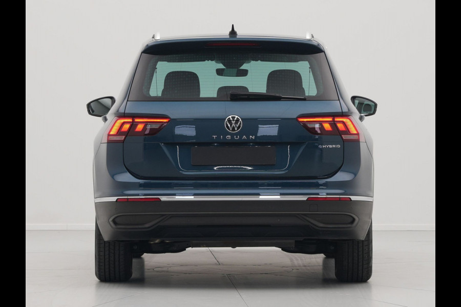 Volkswagen Tiguan 1.4 TSI eHybrid 245pk PHEV Life Navigatie Clima Pdc Acc Side Assist