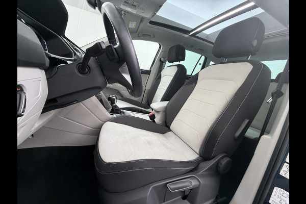 Volkswagen Tiguan 1.4 TSI eHybrid PHEV SUPER COMPLEET| SCHUIF/ KANTELDAK| DODE HOEK| ELEK. ACHTERKLEP| DIG. DASH | CAMERA| RIJKLAAR GELEVERD INCL. 12 MND BOVAG GARANTIE