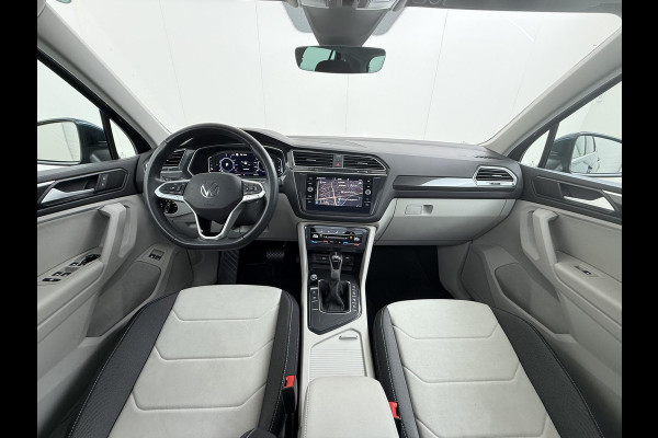 Volkswagen Tiguan 1.4 TSI eHybrid PHEV SUPER COMPLEET| SCHUIF/ KANTELDAK| DODE HOEK| ELEK. ACHTERKLEP| DIG. DASH | CAMERA| RIJKLAAR GELEVERD INCL. 12 MND BOVAG GARANTIE