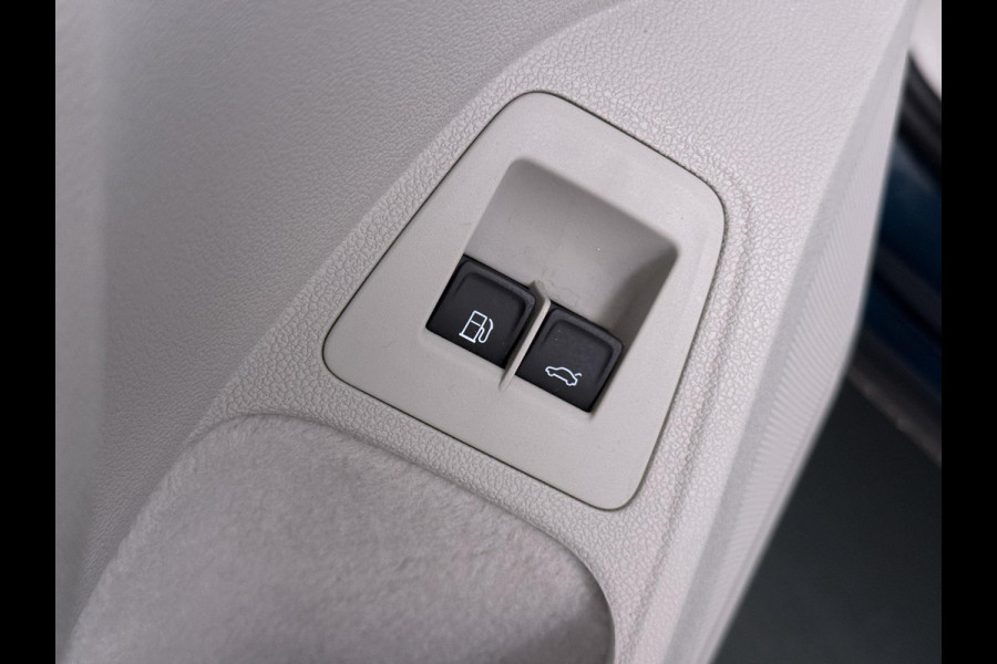 Volkswagen Tiguan 1.4 TSI eHybrid PHEV SUPER COMPLEET| SCHUIF/ KANTELDAK| DODE HOEK| ELEK. ACHTERKLEP| DIG. DASH | CAMERA| RIJKLAAR GELEVERD INCL. 12 MND BOVAG GARANTIE