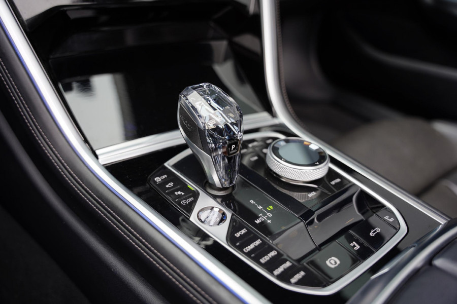 BMW 8 Serie 840I X-Drive High Executive / Bowers & Wilkins / M-Pakket