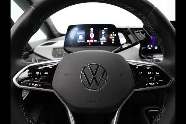 Volkswagen ID.3 204pk Pro Edition 58 kWh Navigatie Camera Clima Stoelverwarming 127