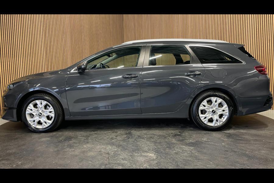 Kia Ceed Sportswagon 1.5 T-GDi DynamicLine|160PK|TREKH.|CARPLAY+ANDROID|CAMERA|CLIMATE+CRUISE CONTROL|1E EIG.|INCL.BTW|NL AUTO|NAP