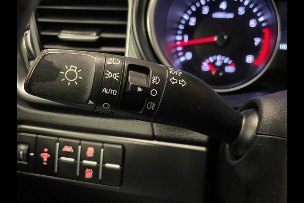 Kia Ceed Sportswagon 1.5 T-GDi DynamicLine|160PK|TREKH.|CARPLAY+ANDROID|CAMERA|CLIMATE+CRUISE CONTROL|1E EIG.|INCL.BTW|NL AUTO|NAP