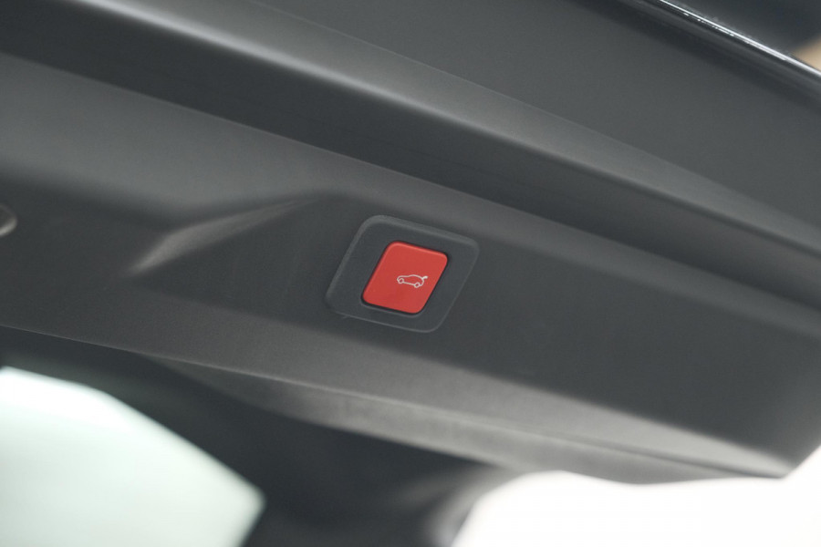 Peugeot 3008 1.2 Hybrid 145 GT | Elektrische Kofferklep | Camera | Stoelverwarming | Adaptieve Cruise Control