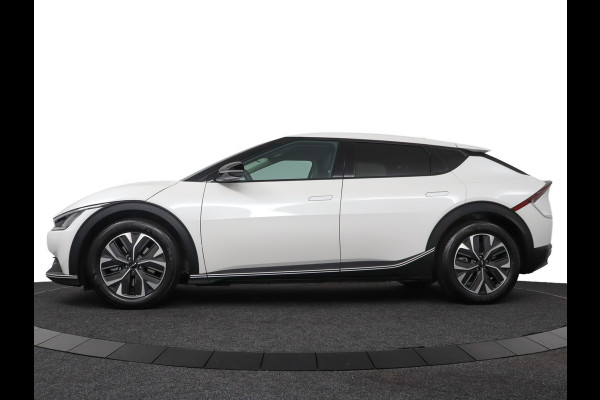 Kia Ev6 Light Edition 58 kWh Automaat SOH 98,4% - Stoel-/ Stuurverwarming - Carplay/Android Auto - Camera - Fabrieksgarantie Tot 2031