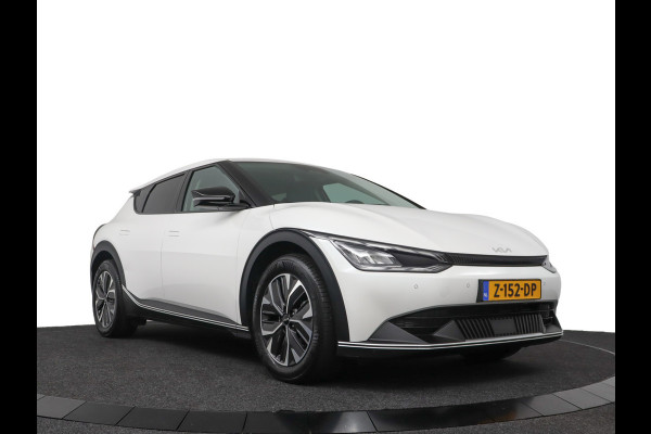 Kia Ev6 Light Edition 58 kWh Automaat SOH 98,4% - Stoel-/ Stuurverwarming - Carplay/Android Auto - Camera - Fabrieksgarantie Tot 2031