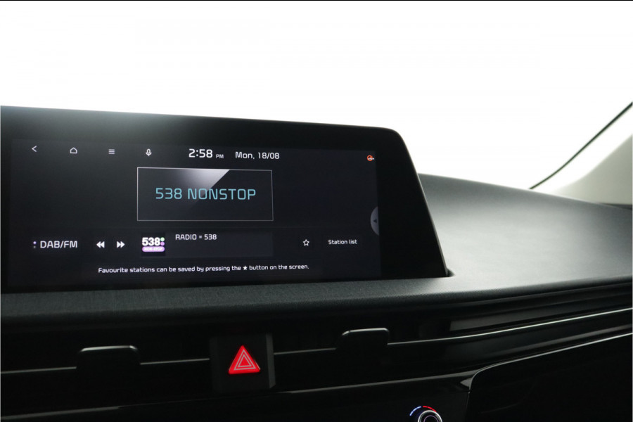 Kia Ev6 Light Edition 58 kWh Automaat SOH 98,4% - Stoel-/ Stuurverwarming - Carplay/Android Auto - Camera - Fabrieksgarantie Tot 2031