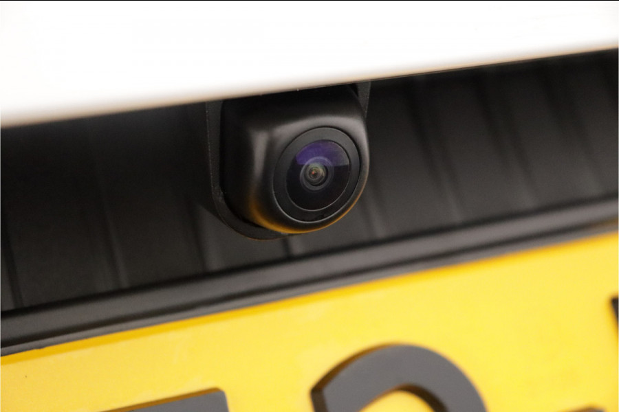 Kia Ev6 Light Edition 58 kWh Automaat SOH 98,4% - Stoel-/ Stuurverwarming - Carplay/Android Auto - Camera - Fabrieksgarantie Tot 2031