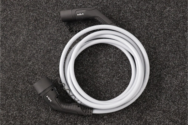 Kia Ev6 Light Edition 58 kWh Automaat SOH 98,4% - Stoel-/ Stuurverwarming - Carplay/Android Auto - Camera - Fabrieksgarantie Tot 2031