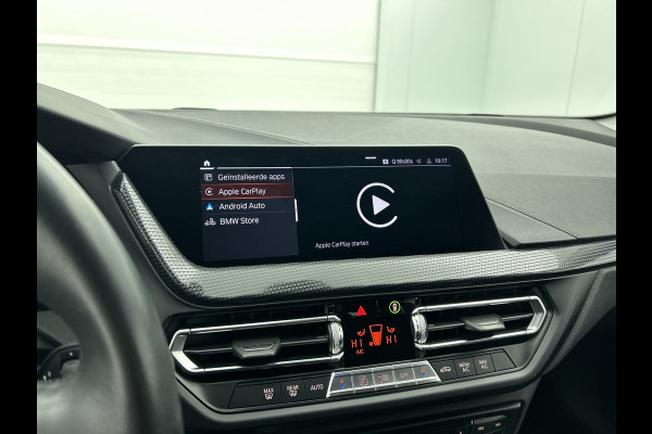 BMW 1-serie 118i Executive Edition (NL-auto, Goed OnderH, Carplay, Navi-groot, PDC V+A, Cruise Control, Etc)