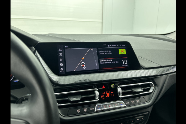BMW 1-serie 118i Executive Edition (NL-auto, Goed OnderH, Carplay, Navi-groot, PDC V+A, Cruise Control, Etc)