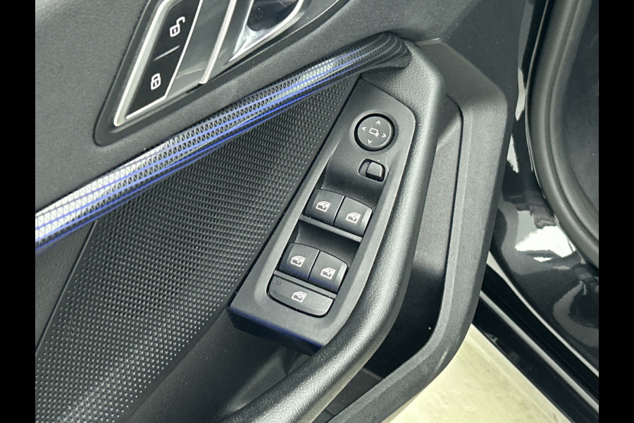 BMW 1-serie 118i Executive Edition (NL-auto, Goed OnderH, Carplay, Navi-groot, PDC V+A, Cruise Control, Etc)