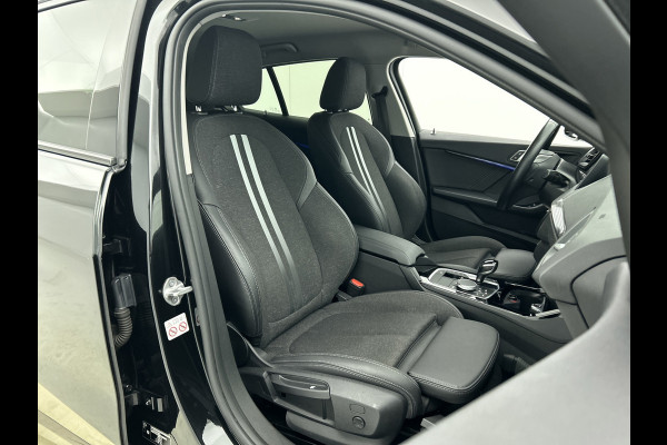 BMW 1-serie 118i Executive Edition (NL-auto, Goed OnderH, Carplay, Navi-groot, PDC V+A, Cruise Control, Etc)