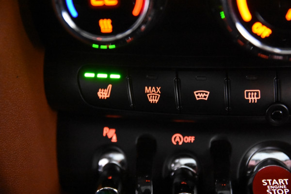 MINI Mini 1.5 Cooper *1ste Eigenaar*Panoramadak*Stoelverwarming*Parkassist*