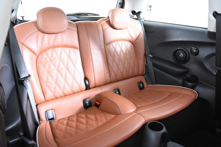 MINI Mini 1.5 Cooper *1ste Eigenaar*Panoramadak*Stoelverwarming*Parkassist*