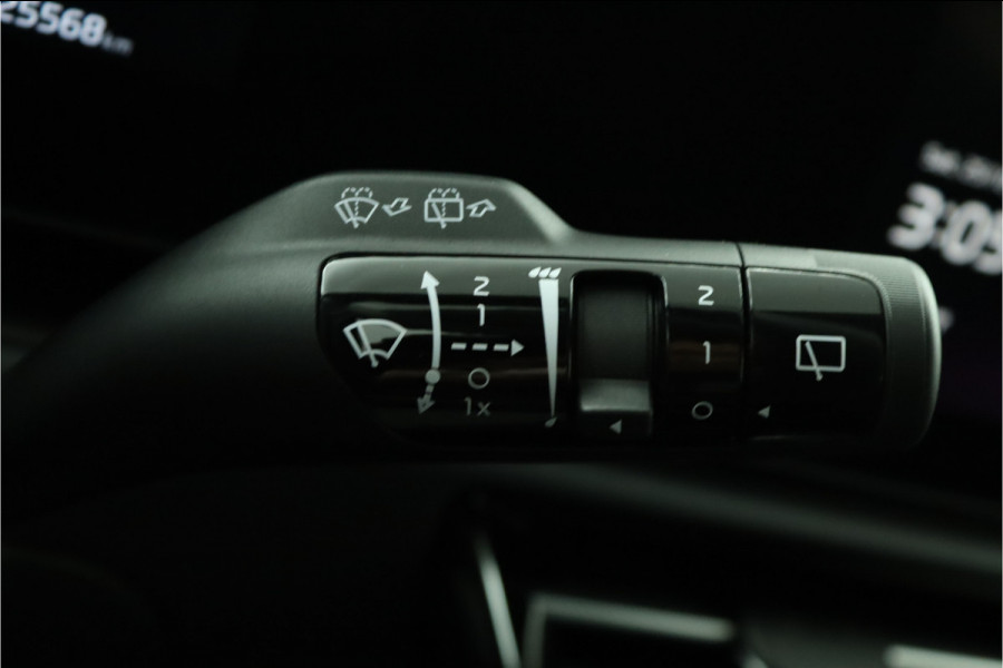 Kia Niro EV Light Edition 64.8 kWh Automaat SOH 98,8% Airco - Apple Carplay/Android Auto - Cruise Control - Navigatie - Fabrieksgarantie tot 05-2031