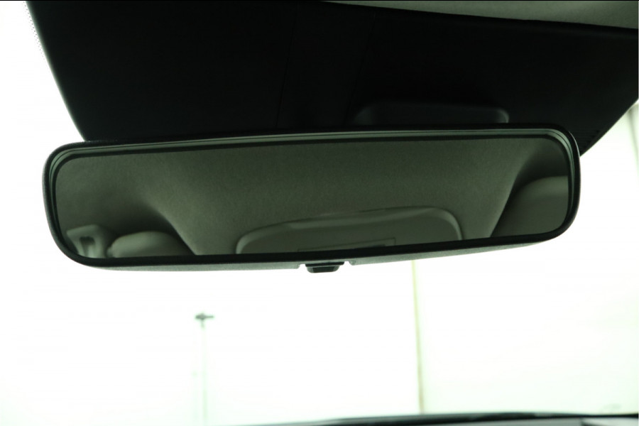 Kia Niro EV Light Edition 64.8 kWh Automaat SOH 98,8% Airco - Apple Carplay/Android Auto - Cruise Control - Navigatie - Fabrieksgarantie tot 05-2031