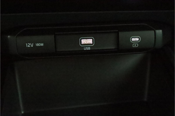 Kia Niro EV Light Edition 64.8 kWh Automaat SOH 98,8% Airco - Apple Carplay/Android Auto - Cruise Control - Navigatie - Fabrieksgarantie tot 05-2031