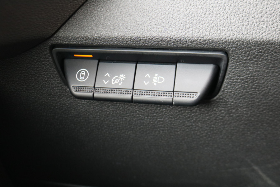 Renault Master 2.0 dCi 170pk L2 H2 Extra Airco Navigatie Camera Trekhaak