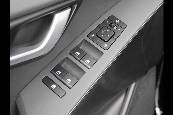 Kia Niro EV DynamicLine 64.8 kWh Automaat SOH 98,0% - Climate control  - Adaptive cruise control - Navigatie - Apple Carplay/Android Auto - Fabrieksgarantie t/m 02-2030