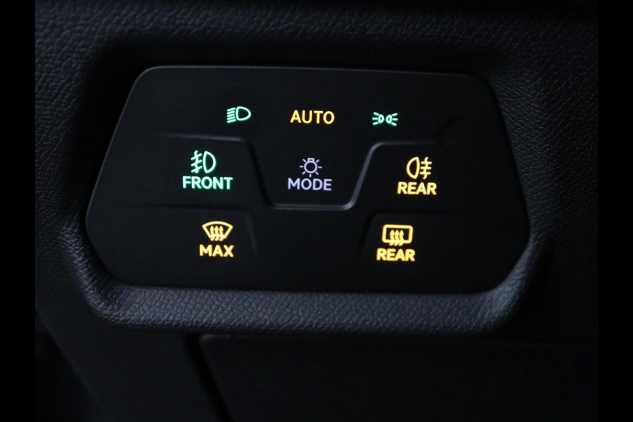 CUPRA Leon 1.4 eHybrid VZ | 245pk | Trekhaak | Stoelverwarming | Carplay | Camera | Sfeerverlichting | Keyless | Navigatie | Sportstoelen | Park Assist | Stuurverwarming | PHEV | Plug In