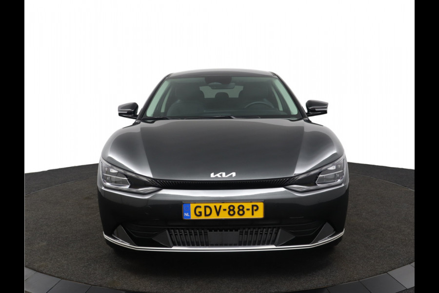 Kia Ev6 Edition Advanced 77.4 kWh Automaat SOH 98,6% - Matrix LED Koplampen - Kunst Lederen Bekleding - Adaptief Cruise Control - Climate Control - Fabrieksgarantie Tot 2031