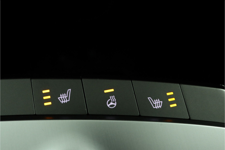 Kia Ev6 Edition Advanced 77.4 kWh Automaat SOH 98,6% - Matrix LED Koplampen - Kunst Lederen Bekleding - Adaptief Cruise Control - Climate Control - Fabrieksgarantie Tot 2031