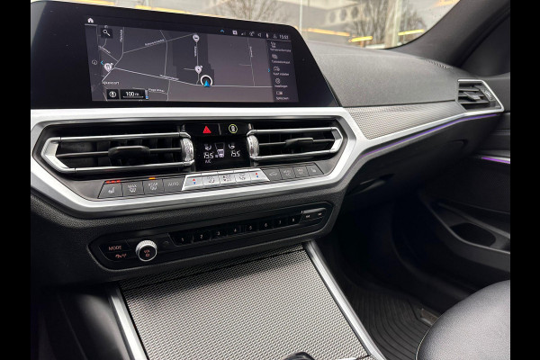 BMW 3-serie 330e | Trekhaak wegklapbaar | Nieuwe banden | Climate  | CC | Leder Stof |