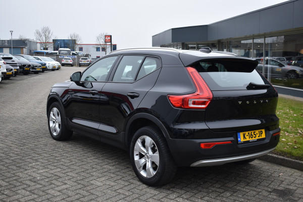 Volvo XC40 T2 129PK Automaat Business Pro | ACC | Trekhaak | Apple Carplay | Elektr. Achterklep