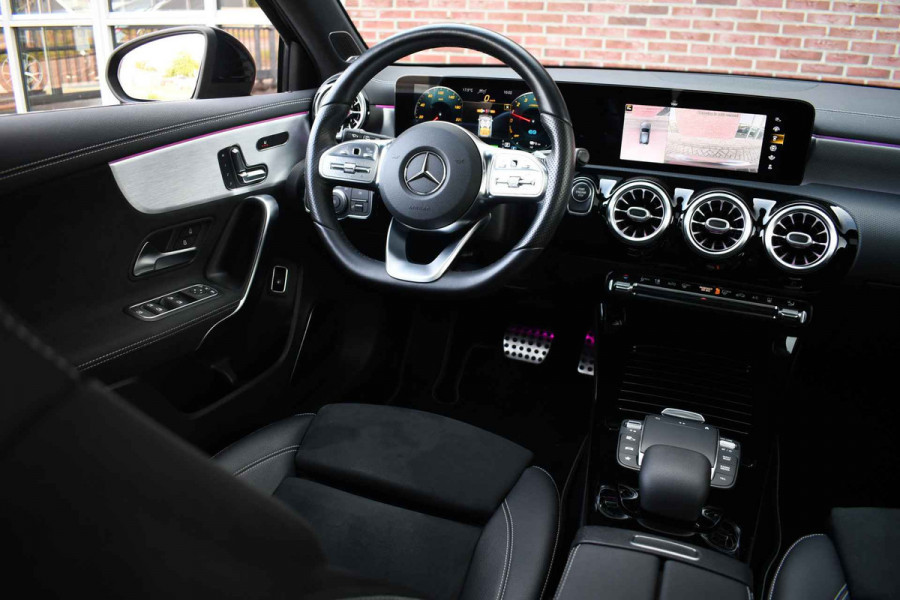 Mercedes-Benz A-Klasse 250e AMG Line Pano Burmester El-zetels
