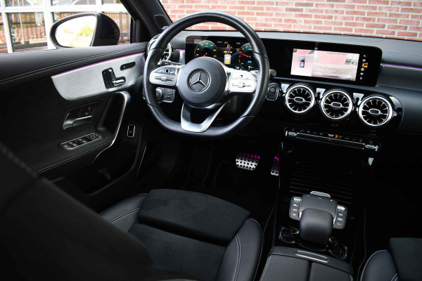 Mercedes-Benz A-Klasse 250e AMG Line Pano Burmester El-zetels