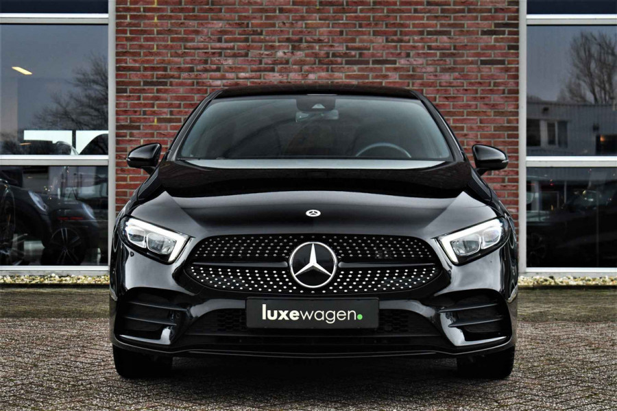 Mercedes-Benz A-Klasse 250e AMG Line Pano Burmester El-zetels