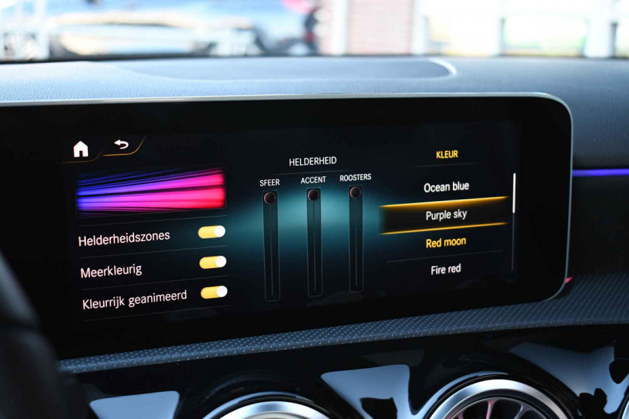 Mercedes-Benz A-Klasse 250e AMG Line Pano Burmester El-zetels