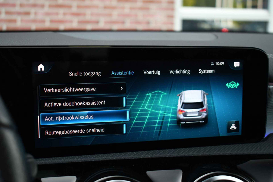 Mercedes-Benz A-Klasse 250e AMG Line Pano Burmester El-zetels