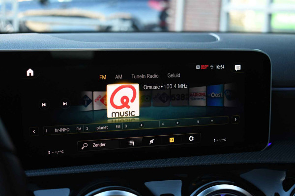 Mercedes-Benz A-Klasse 250e AMG Line Pano Burmester El-zetels