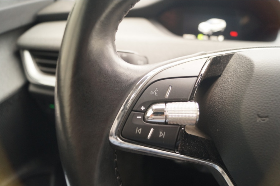 Škoda ENYAQ iV 60 180pk 62kWh -SOH90%-TREKHAAK-NAVI-ECC-PDC-