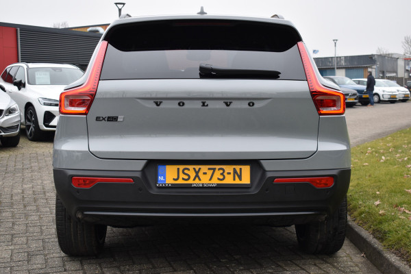 Volvo EX40 Extended Range 252PK Plus Black Ed. 82 kWh | H&K | ACC | Blis | Camera | 20"LMV | Stuurverwarming