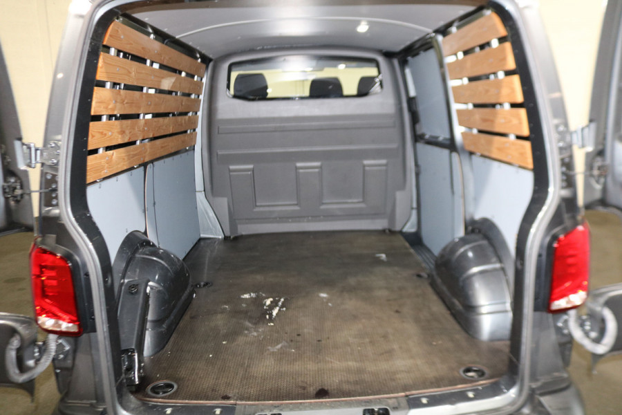 Volkswagen Transporter 2.0 TDI 150pk Automaat 34dkm