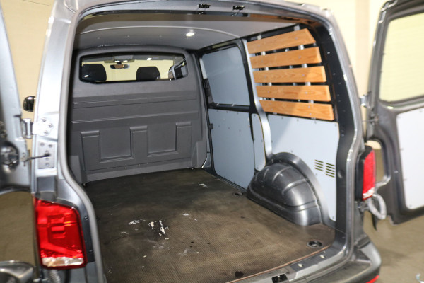 Volkswagen Transporter 2.0 TDI 150pk Automaat 34dkm