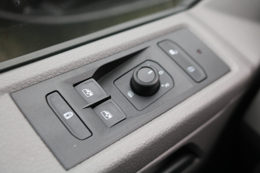 Volkswagen Transporter 2.0 TDI 150pk Automaat 34dkm