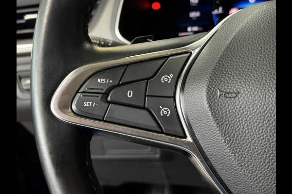 Renault Captur 1.3 TCe 130 Intens | Groot Navi | 18" | Stoelverwarming | Camera | Keyless | 100% Renault Dealer onderhouden!