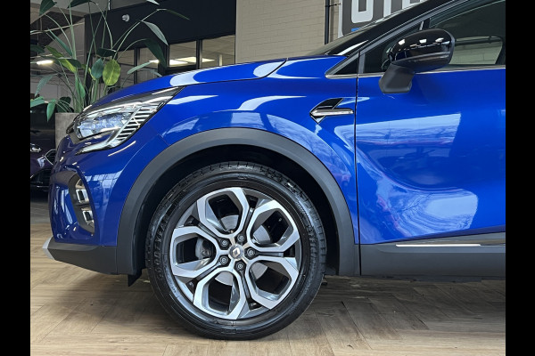 Renault Captur 1.3 TCe 130 Intens | Groot Navi | 18" | Stoelverwarming | Camera | Keyless | 100% Renault Dealer onderhouden!