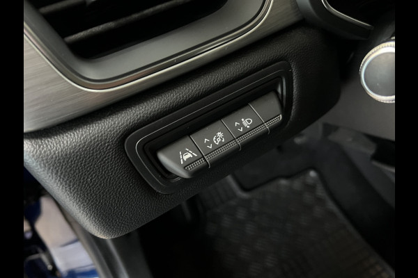 Renault Captur 1.3 TCe 130 Intens | Groot Navi | 18" | Stoelverwarming | Camera | Keyless | 100% Renault Dealer onderhouden!