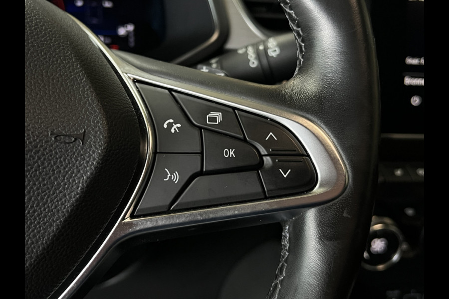 Renault Captur 1.3 TCe 130 Intens | Groot Navi | 18" | Stoelverwarming | Camera | Keyless | 100% Renault Dealer onderhouden!