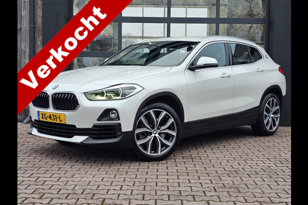 BMW X2 sDrive20i Executive | Automaat | Trekhaak | LED | Park Assist | Navi | Cruise | LMV 19" | All-seasons |