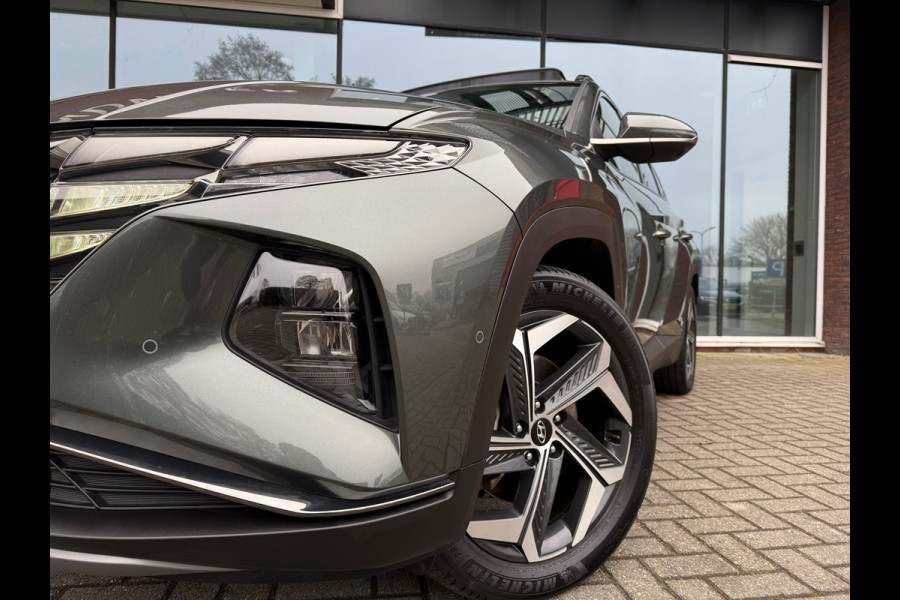 Hyundai Tucson 1.6 T-GDI PHEV Premium Sky 4WD - Automaat - Panoramadak- Leder - Navi