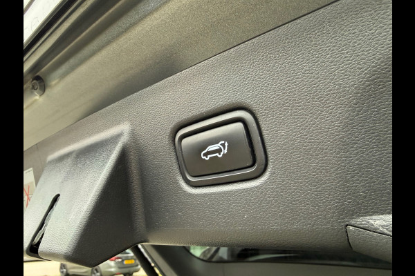 Hyundai Tucson 1.6 T-GDI PHEV Premium Sky 4WD - Automaat - Panoramadak- Leder - Navi