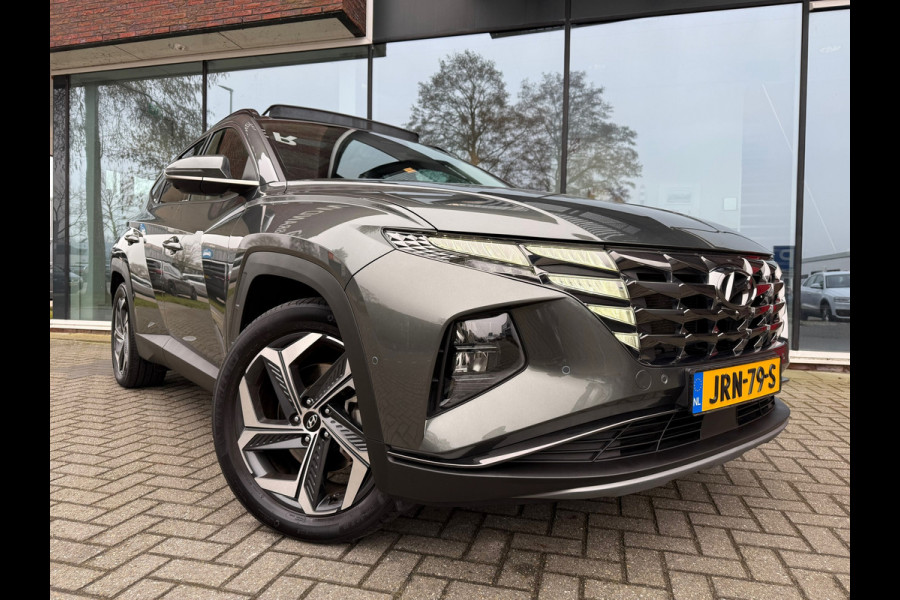 Hyundai Tucson 1.6 T-GDI PHEV Premium Sky 4WD - Automaat - Panoramadak- Leder - Navi