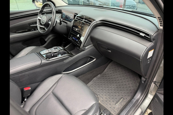 Hyundai Tucson 1.6 T-GDI PHEV Premium Sky 4WD - Automaat - Panoramadak- Leder - Navi